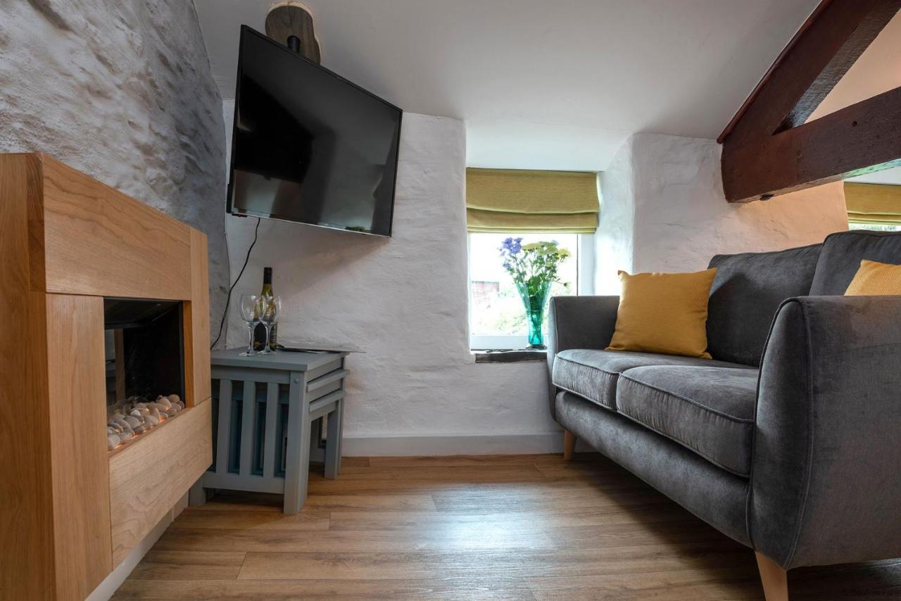 Dog Friendly Cottage, Geufron Farm Near Tywyn Bryn-crug 외부 사진