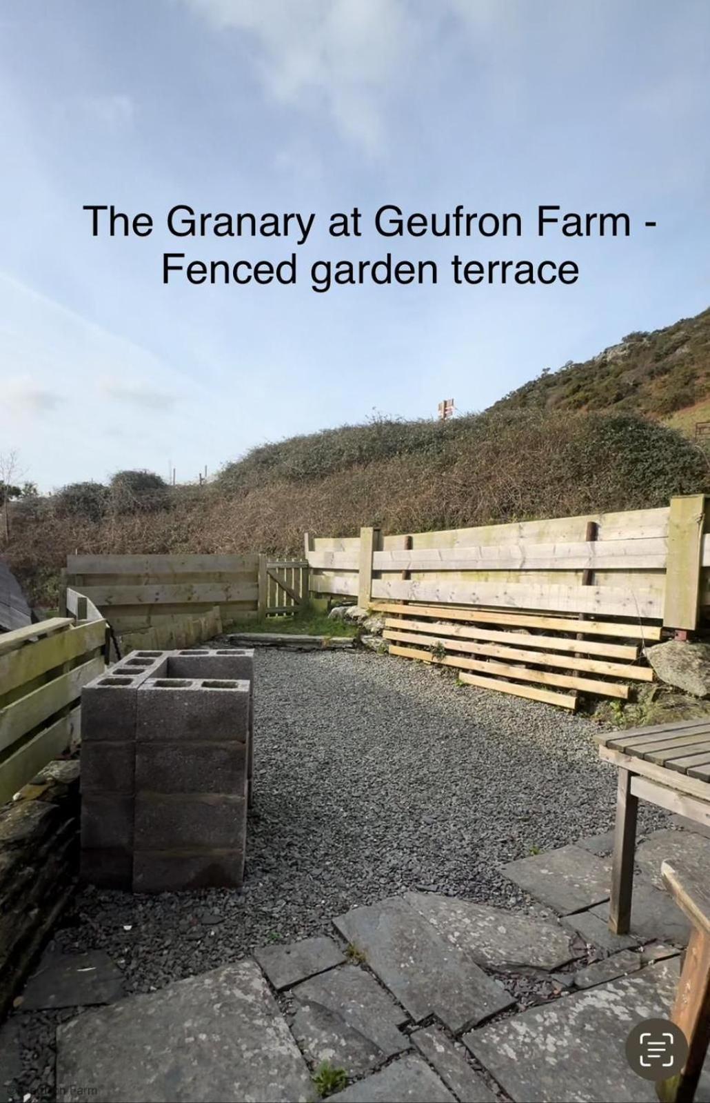 Dog Friendly Cottage, Geufron Farm Near Tywyn Bryn-crug 외부 사진